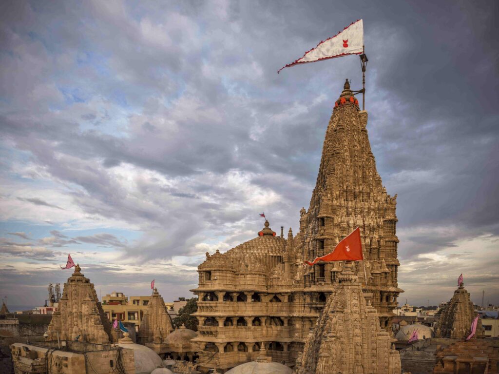 Dwarka (Dwarkadhish Temple)